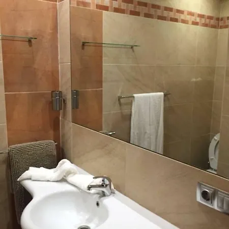 Luxury Cristianos Beachfront Apartamento *