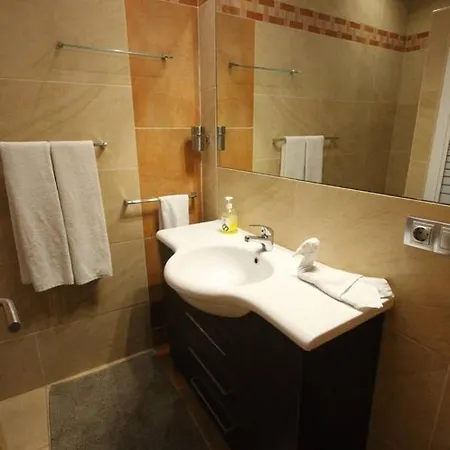 Luxury Cristianos Beachfront Apartamento *